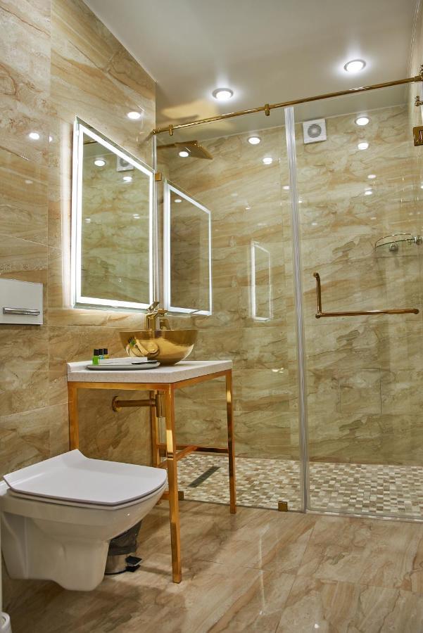 Rakhat Hotel Uralsk Dış mekan fotoğraf